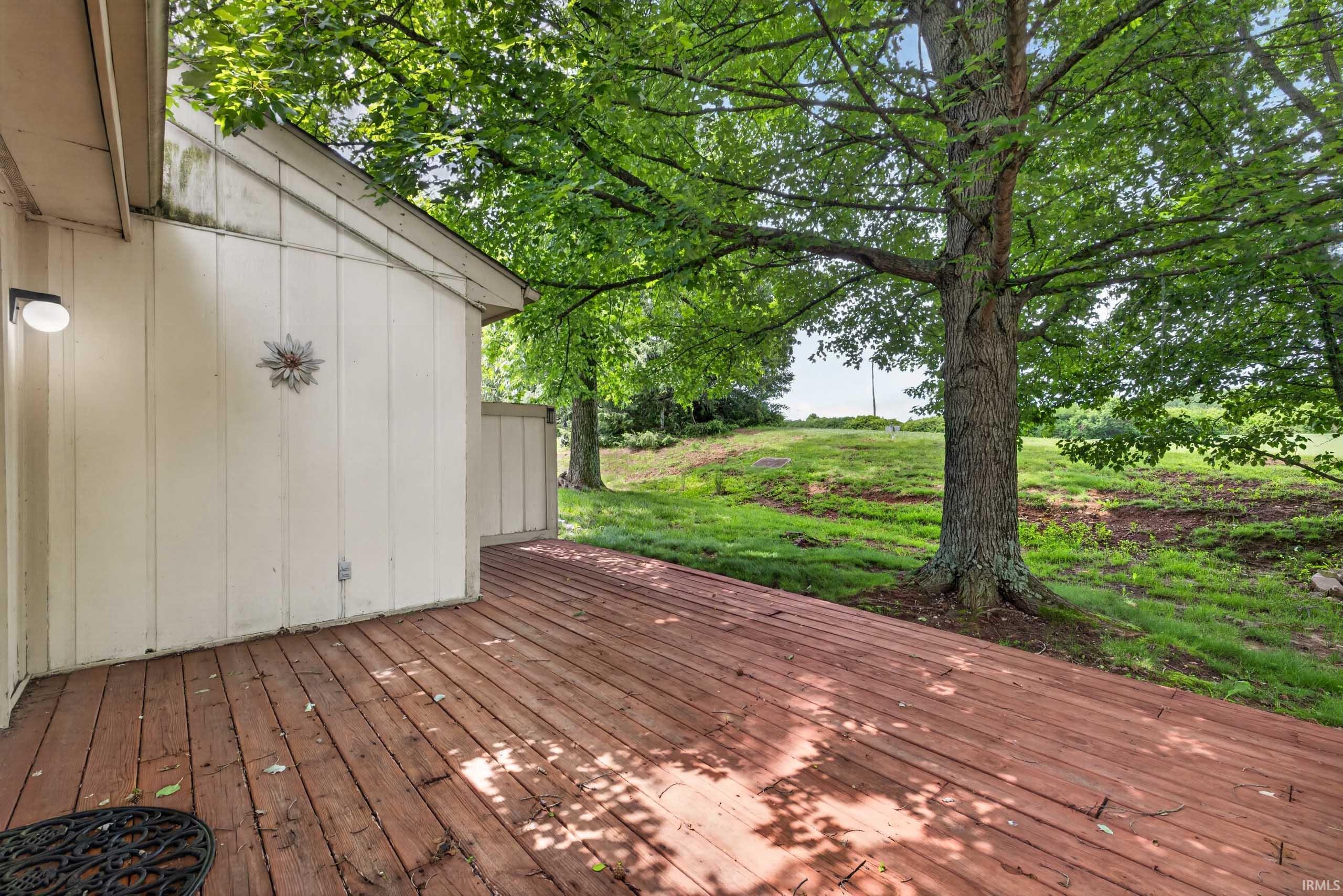 9136 Greenridge Lane