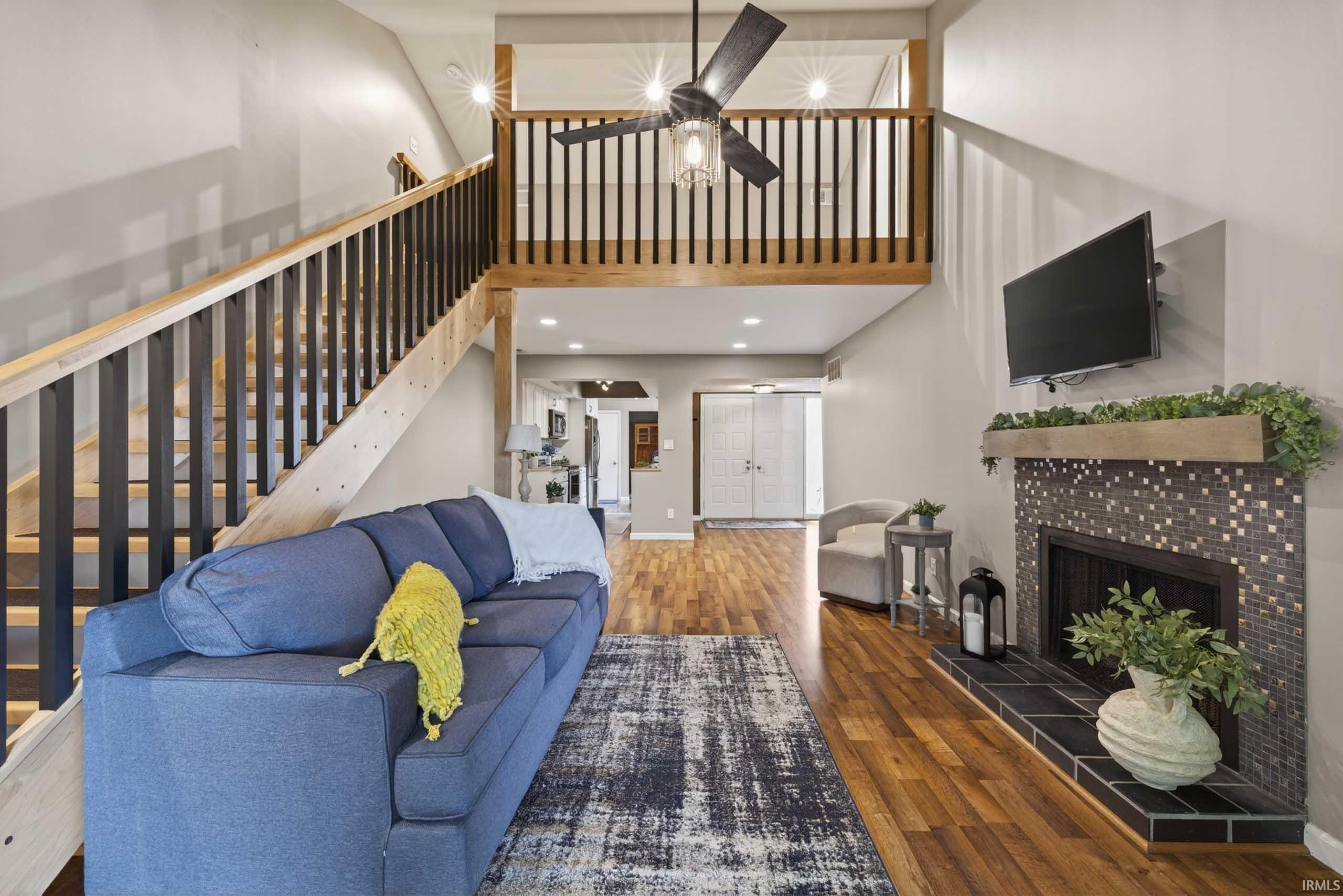 9136 Greenridge Lane