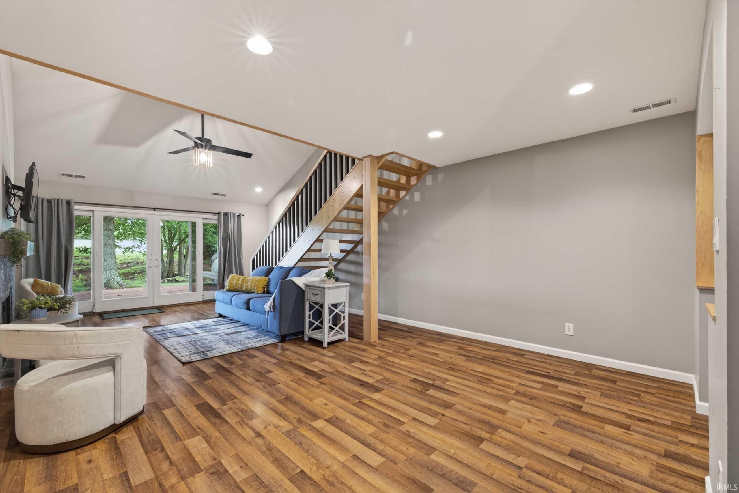 9136 Greenridge Lane