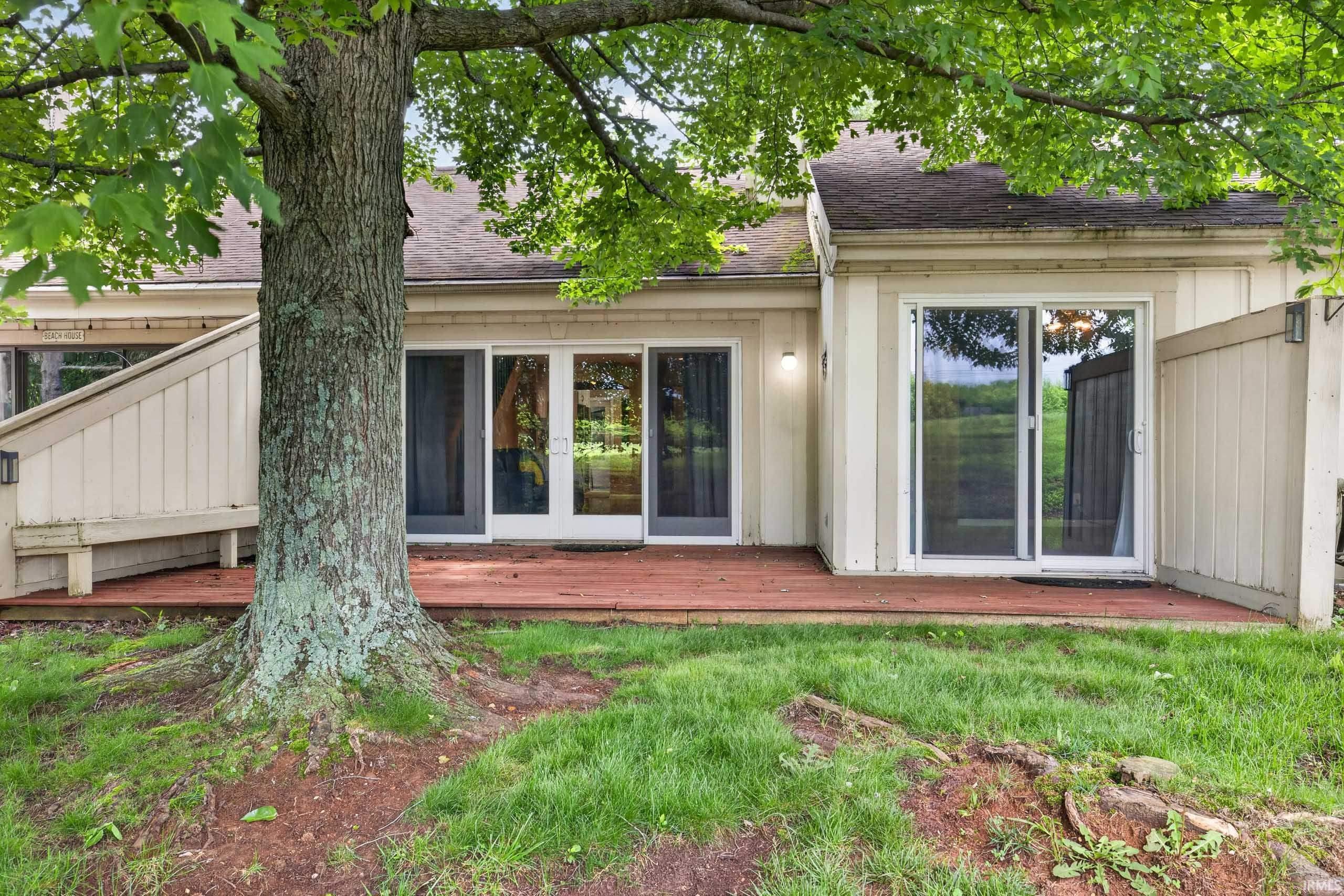 9136 Greenridge Lane