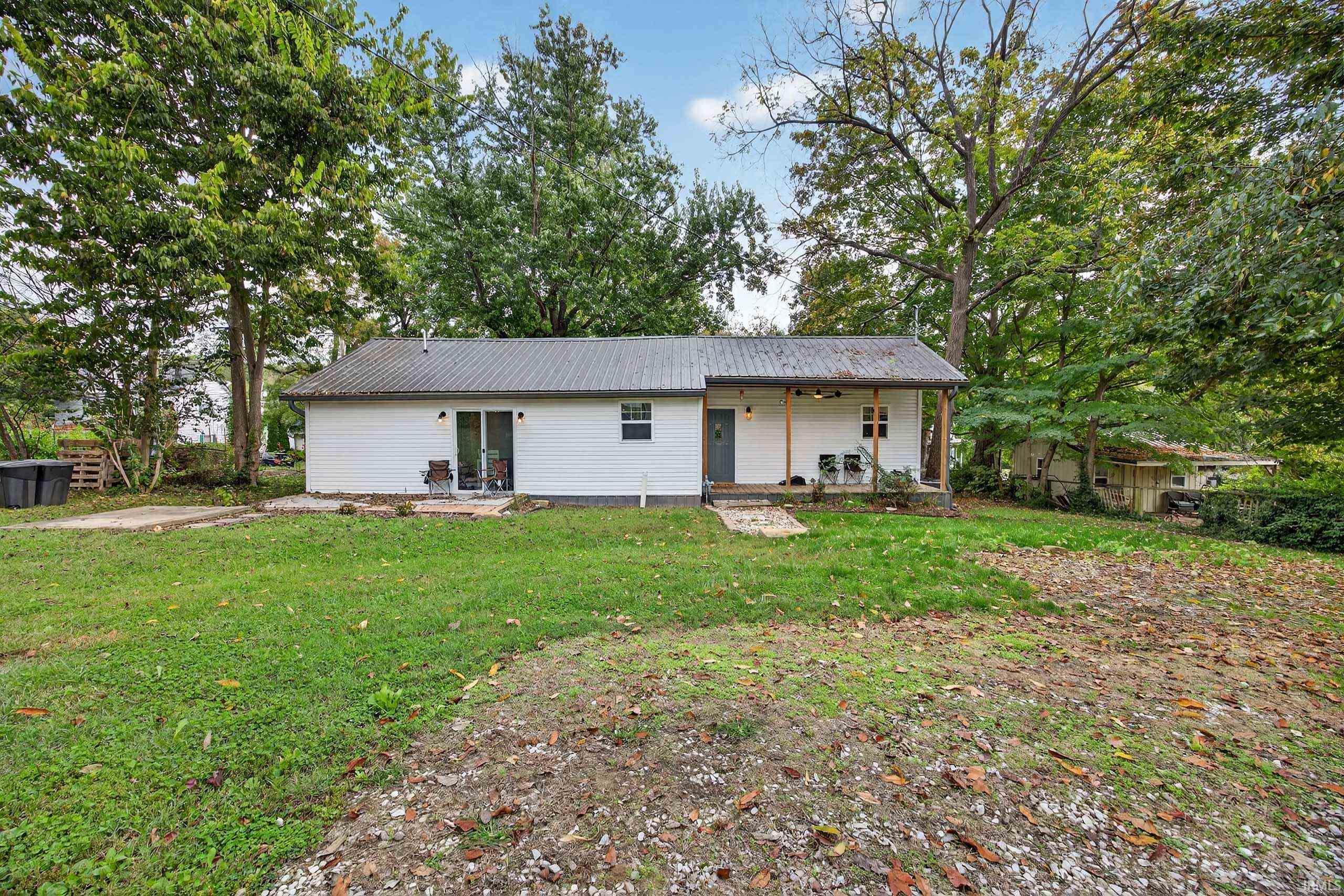 203 NE 1st Street