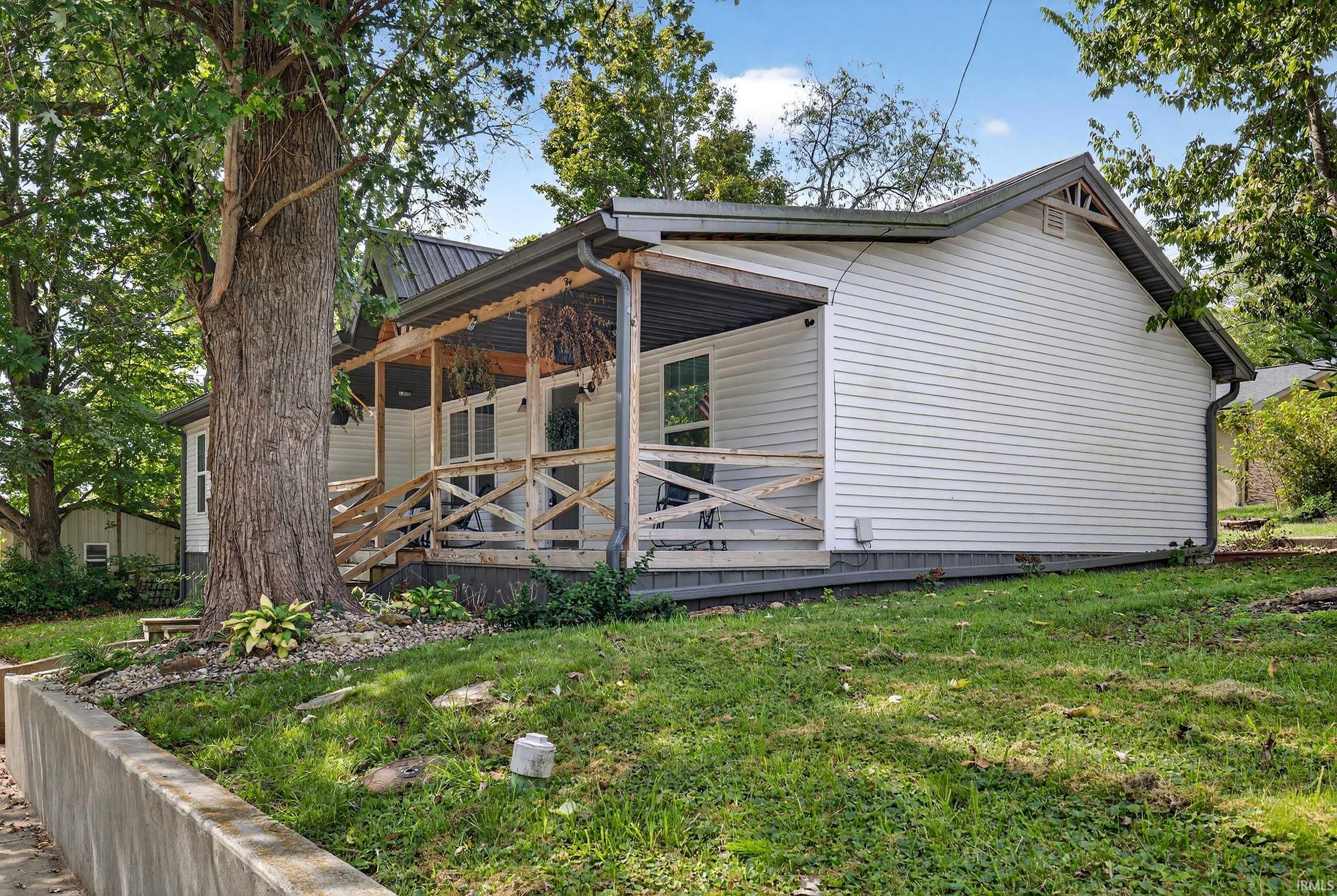 203 NE 1st Street