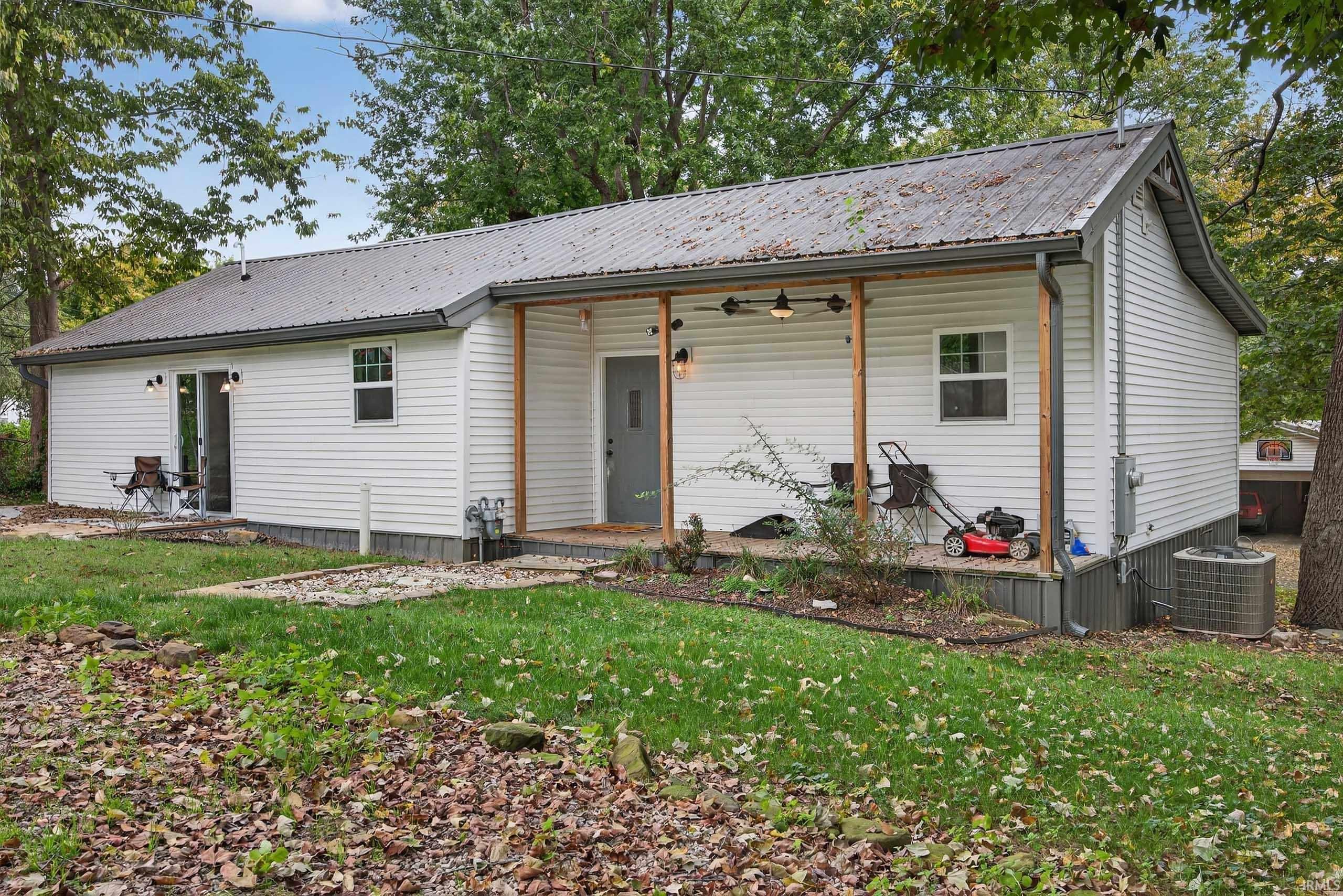 203 NE 1st Street
