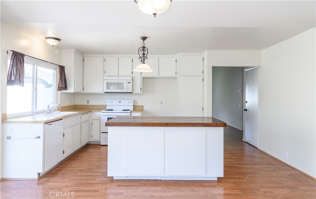 4162 Belvedere Street