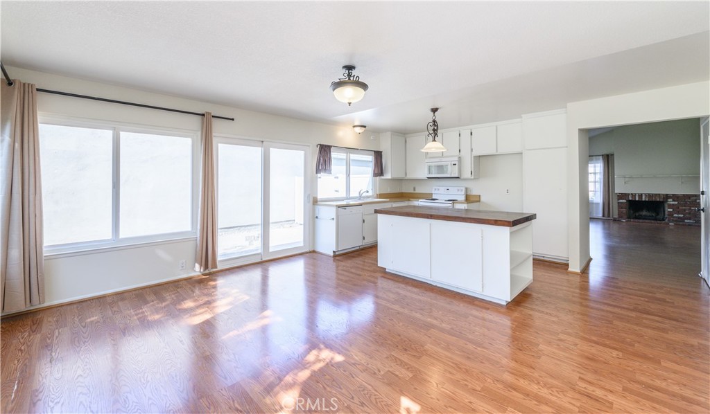 4162 Belvedere Street