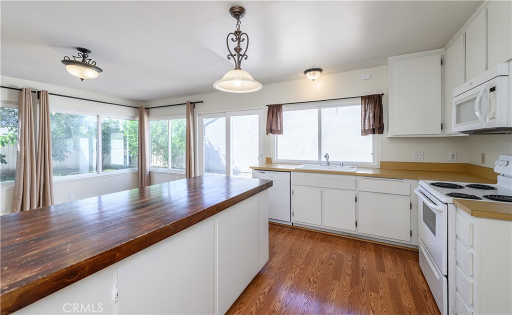 4162 Belvedere Street