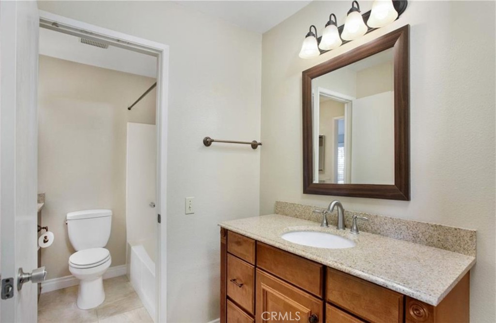 414 Deerfield Avenue 113