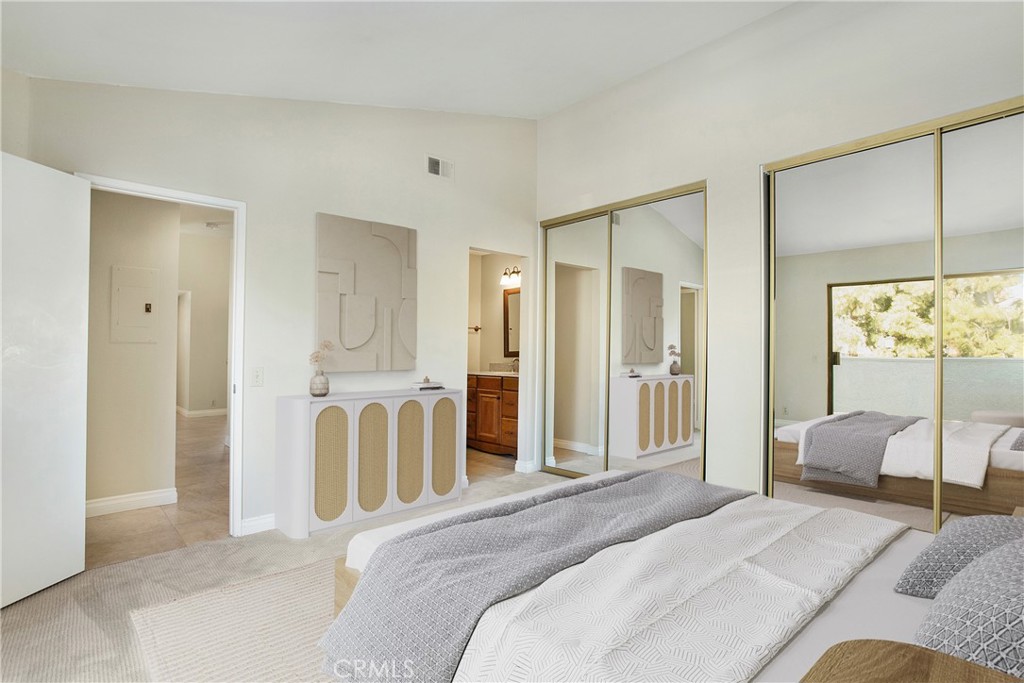 414 Deerfield Avenue 113