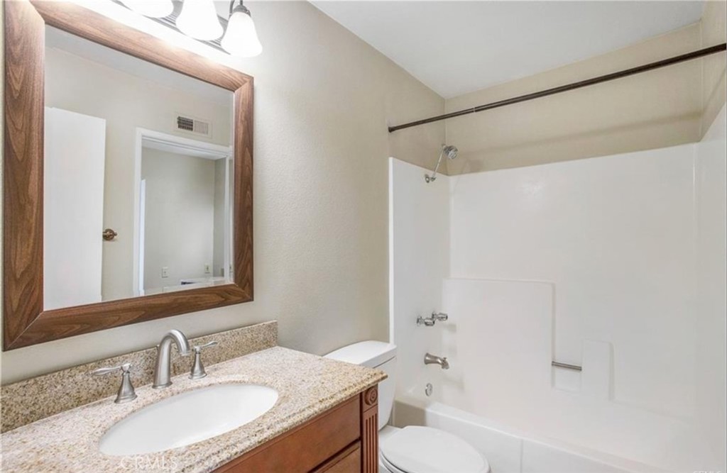 414 Deerfield Avenue 113