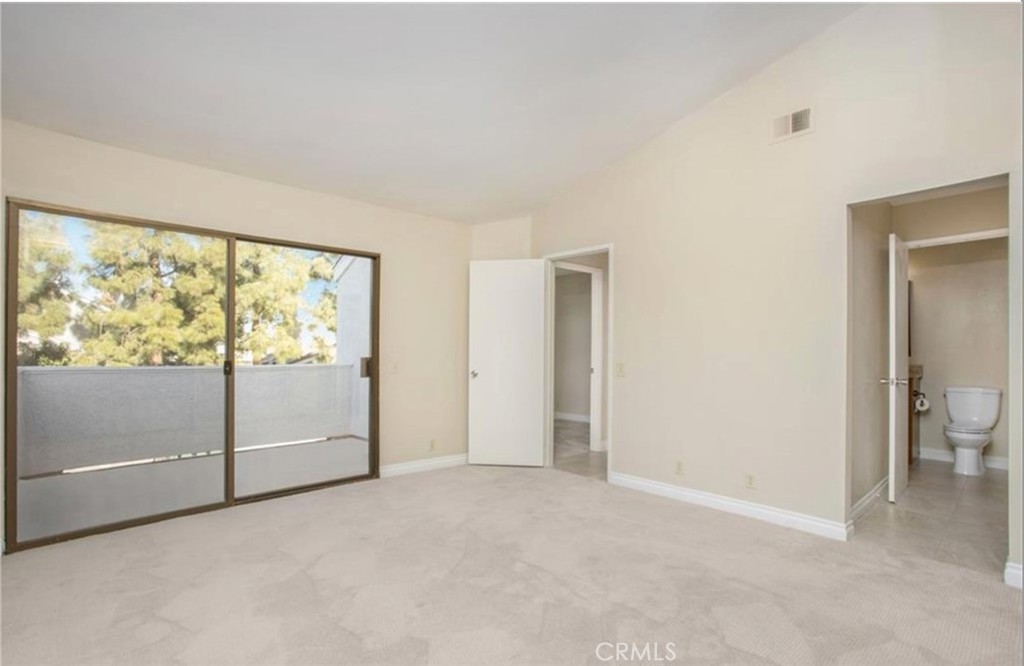 414 Deerfield Avenue 113