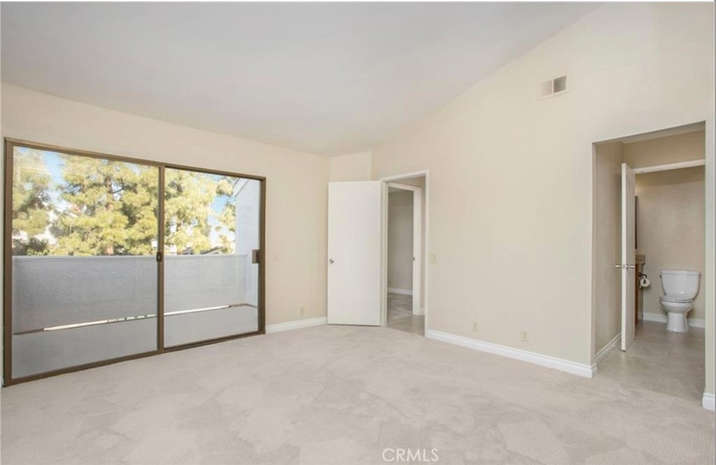 414 Deerfield Avenue 113