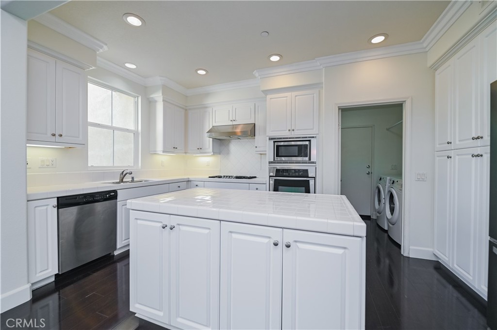 15544 Hollyleaf Place