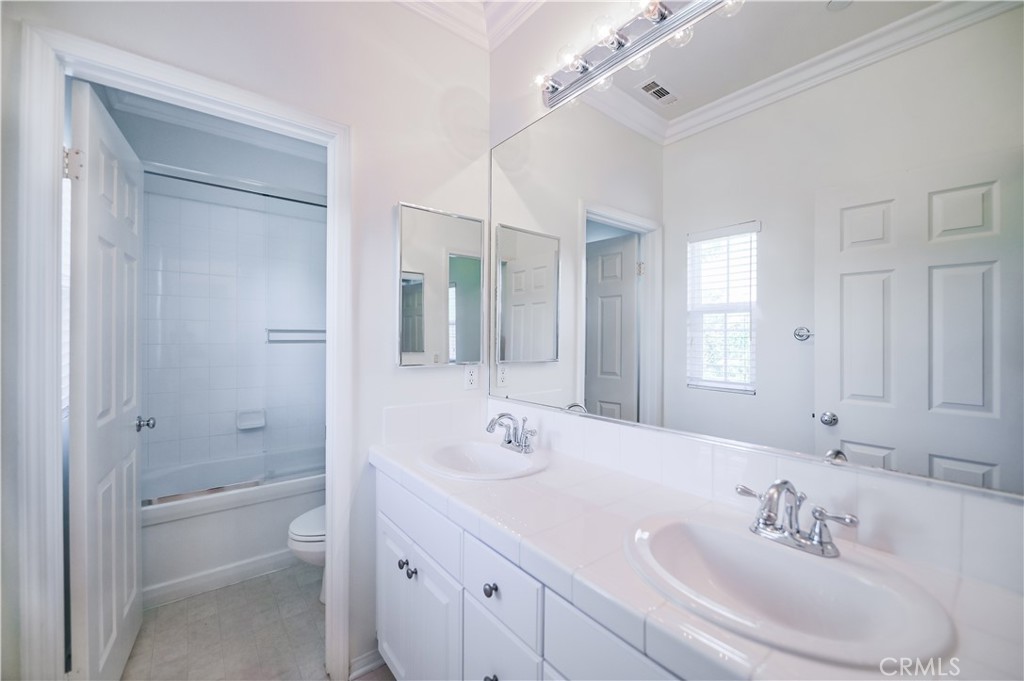 15544 Hollyleaf Place