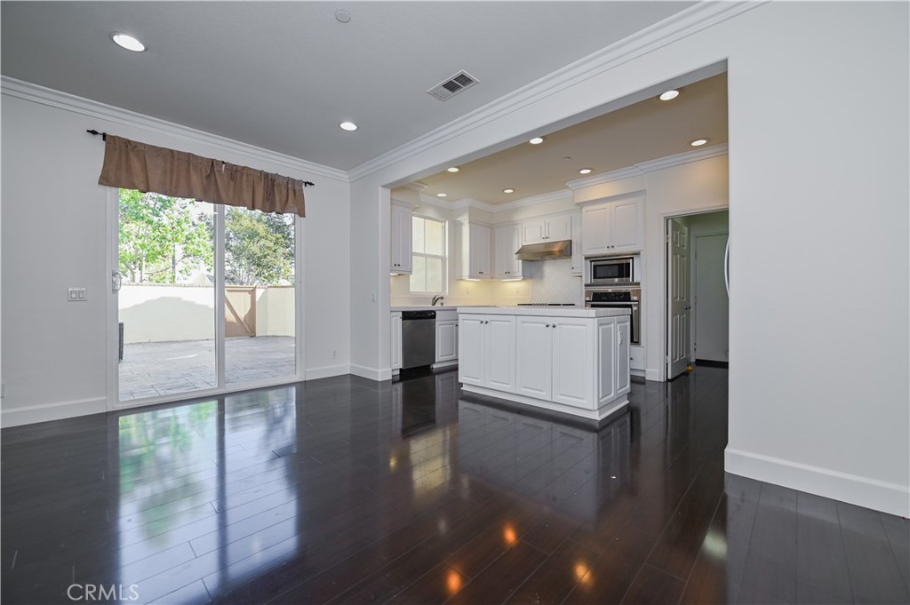 15544 Hollyleaf Place