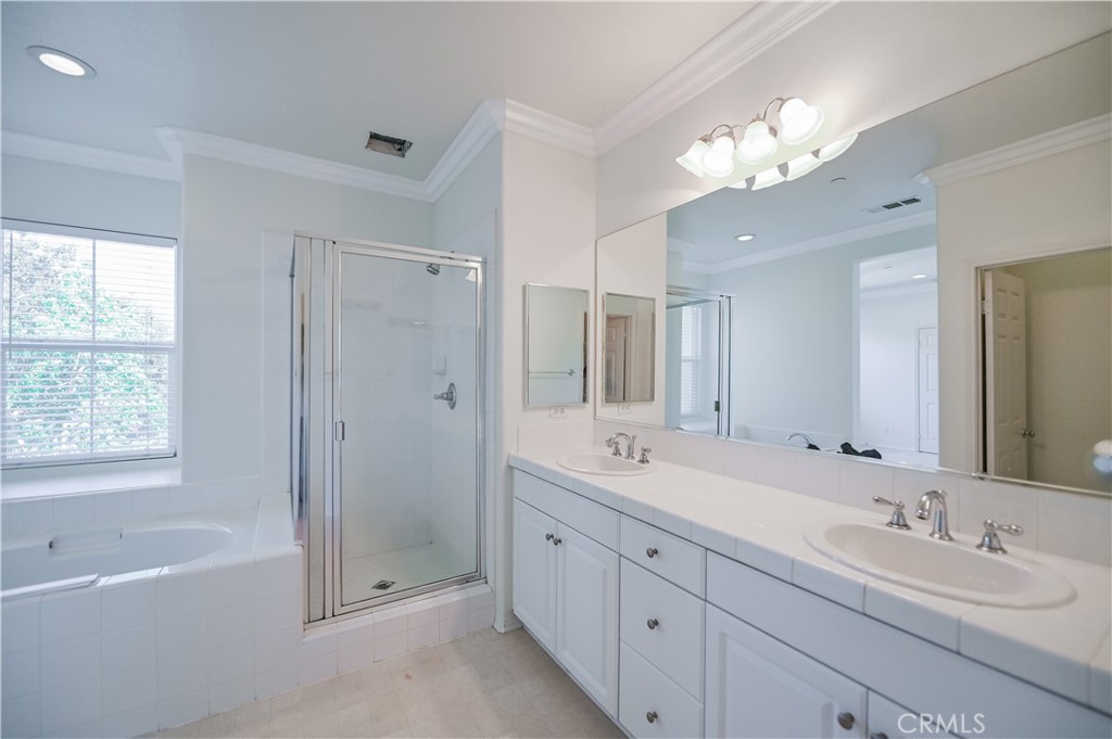 15544 Hollyleaf Place