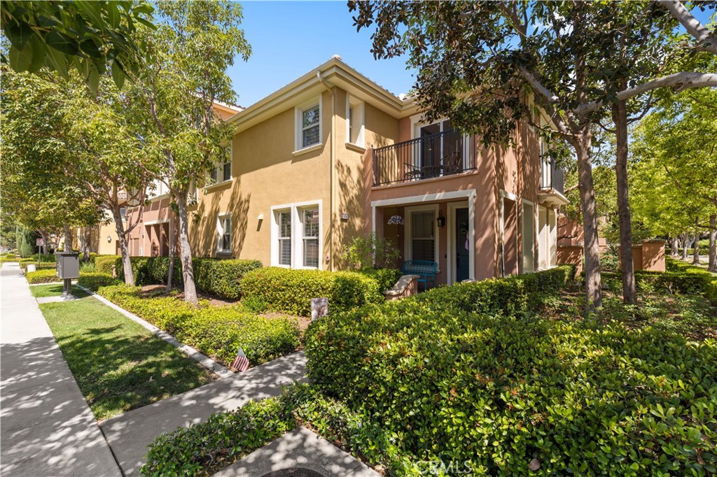 111 Chantilly