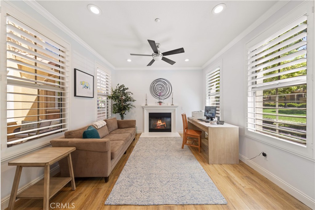 111 Chantilly