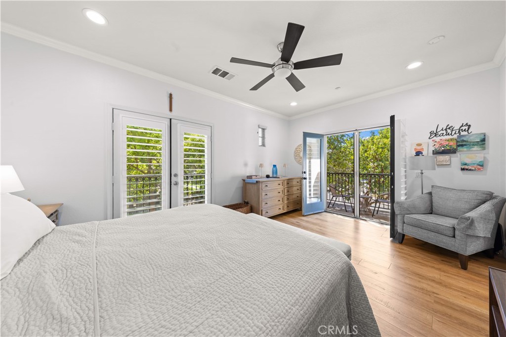 111 Chantilly