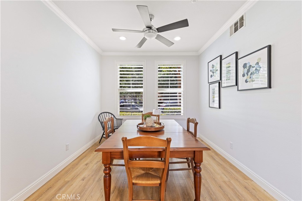 111 Chantilly