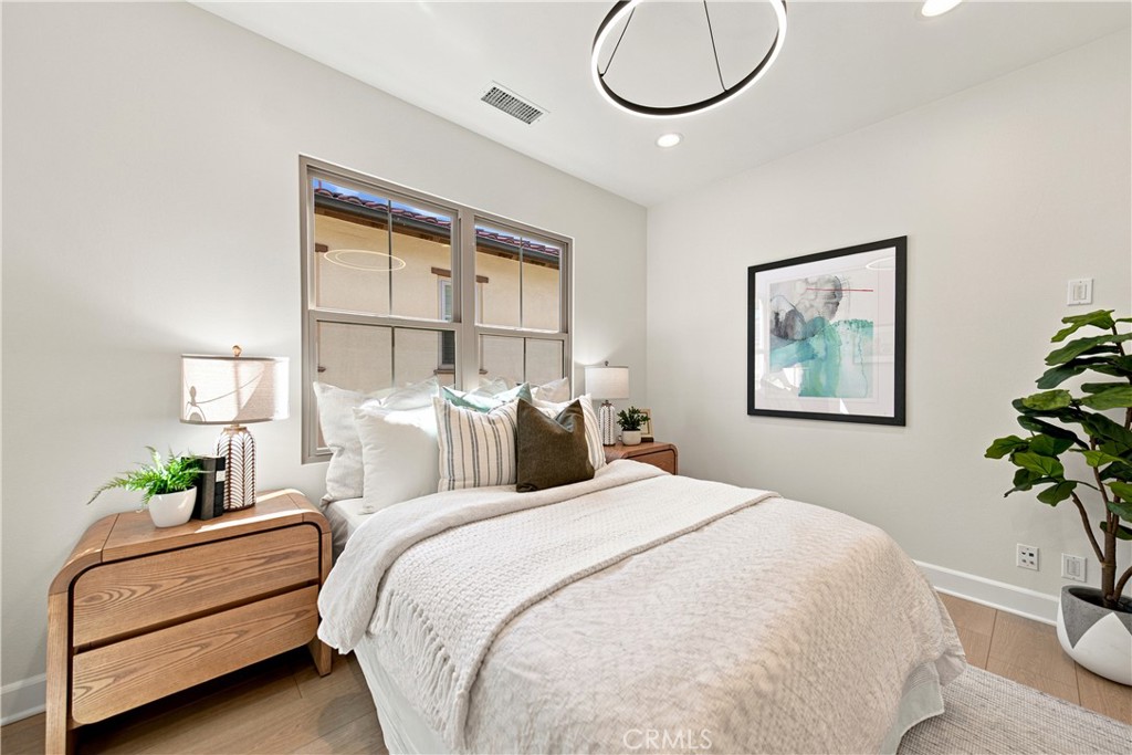 73 Cortland