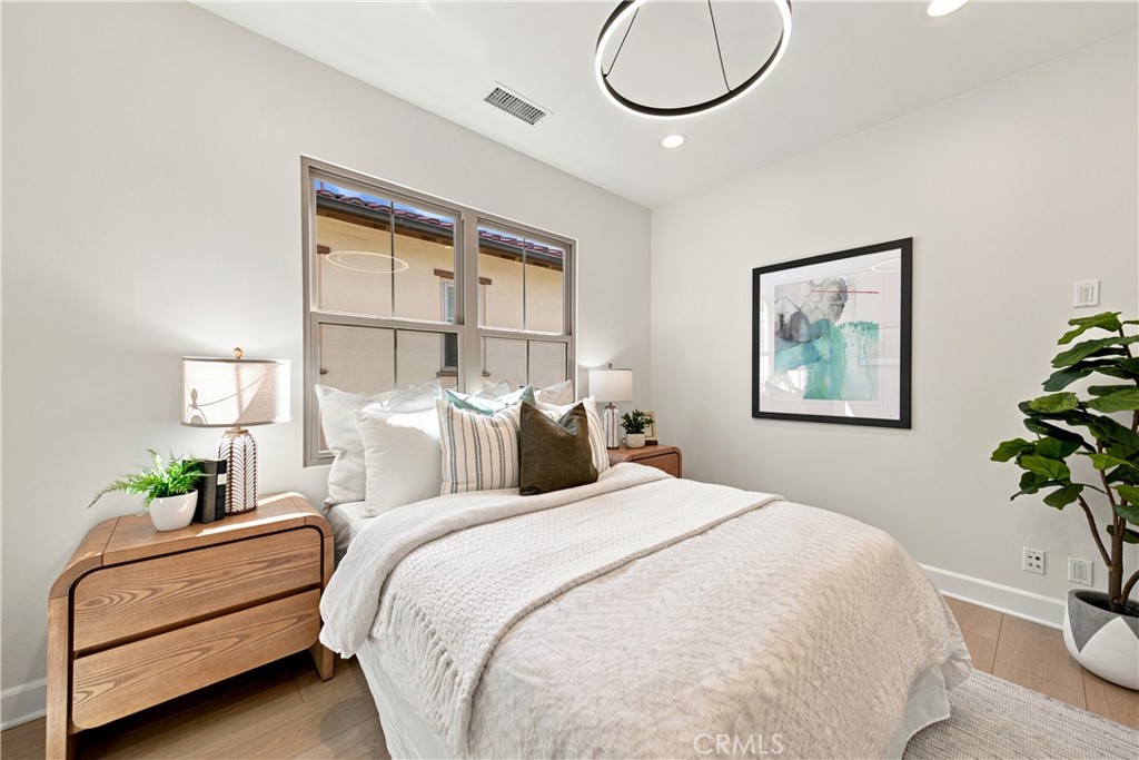73 Cortland