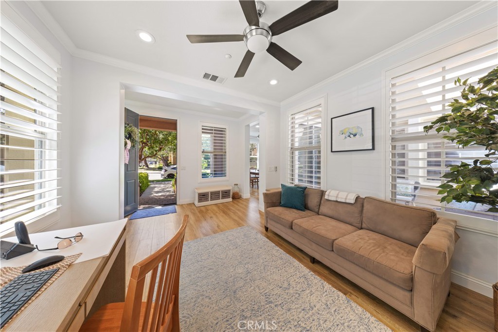 111 Chantilly