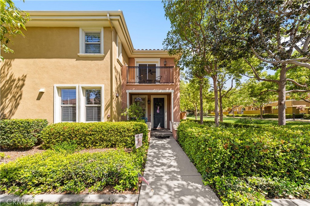 111 Chantilly