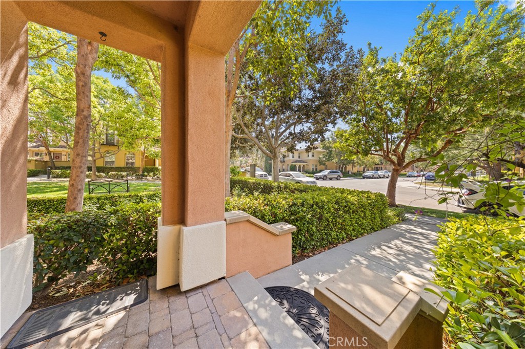 111 Chantilly