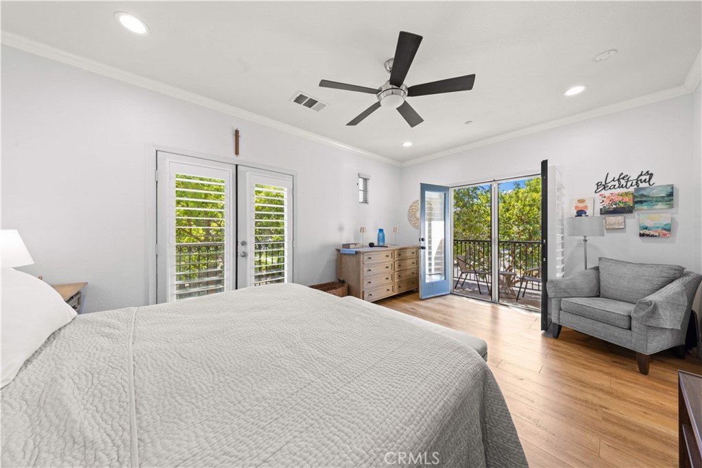 111 Chantilly