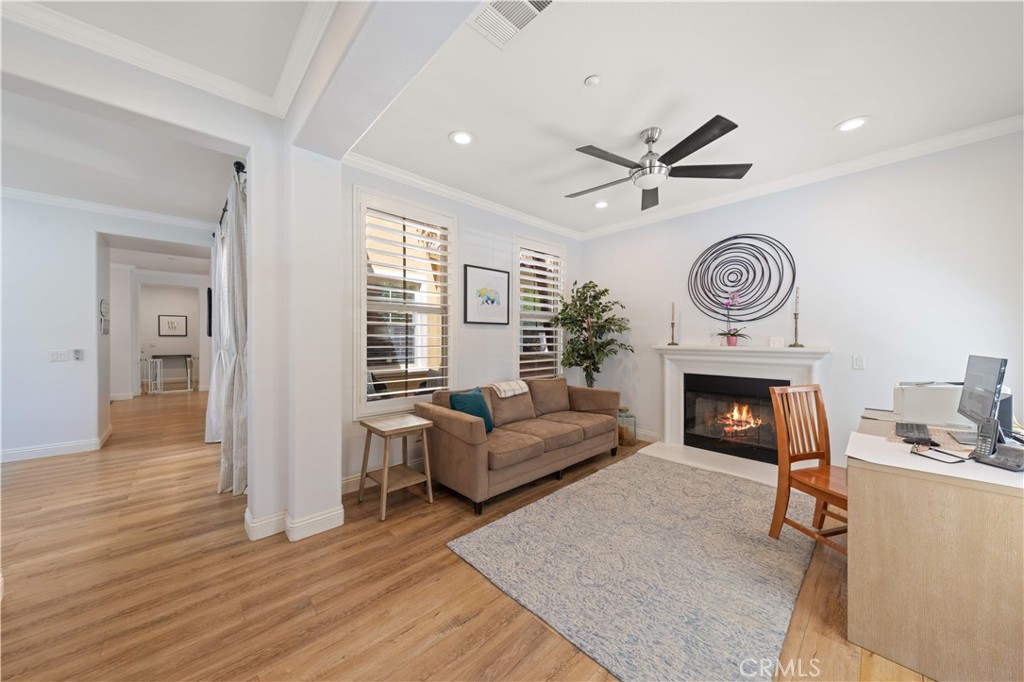 111 Chantilly