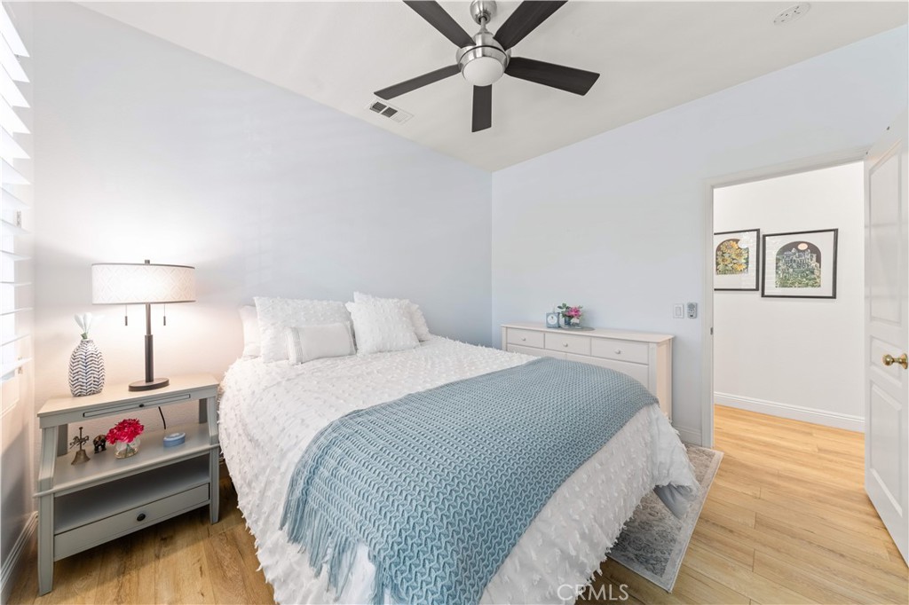 111 Chantilly