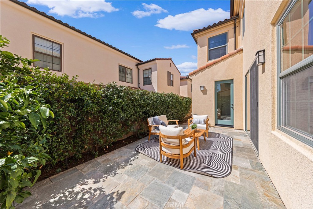60 Strawberry