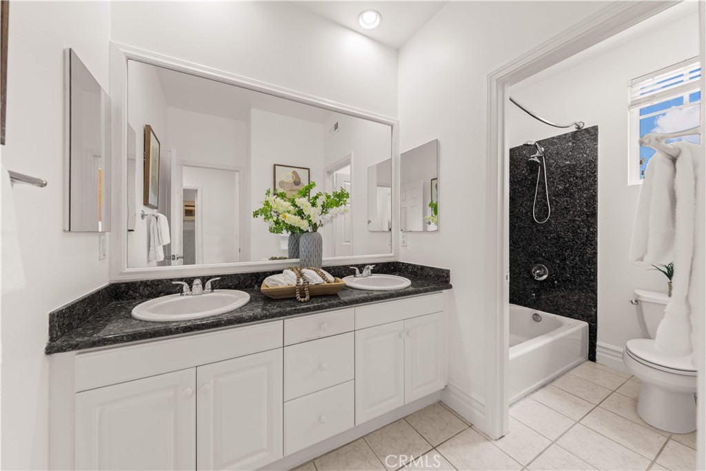 1 Sommerville Pl