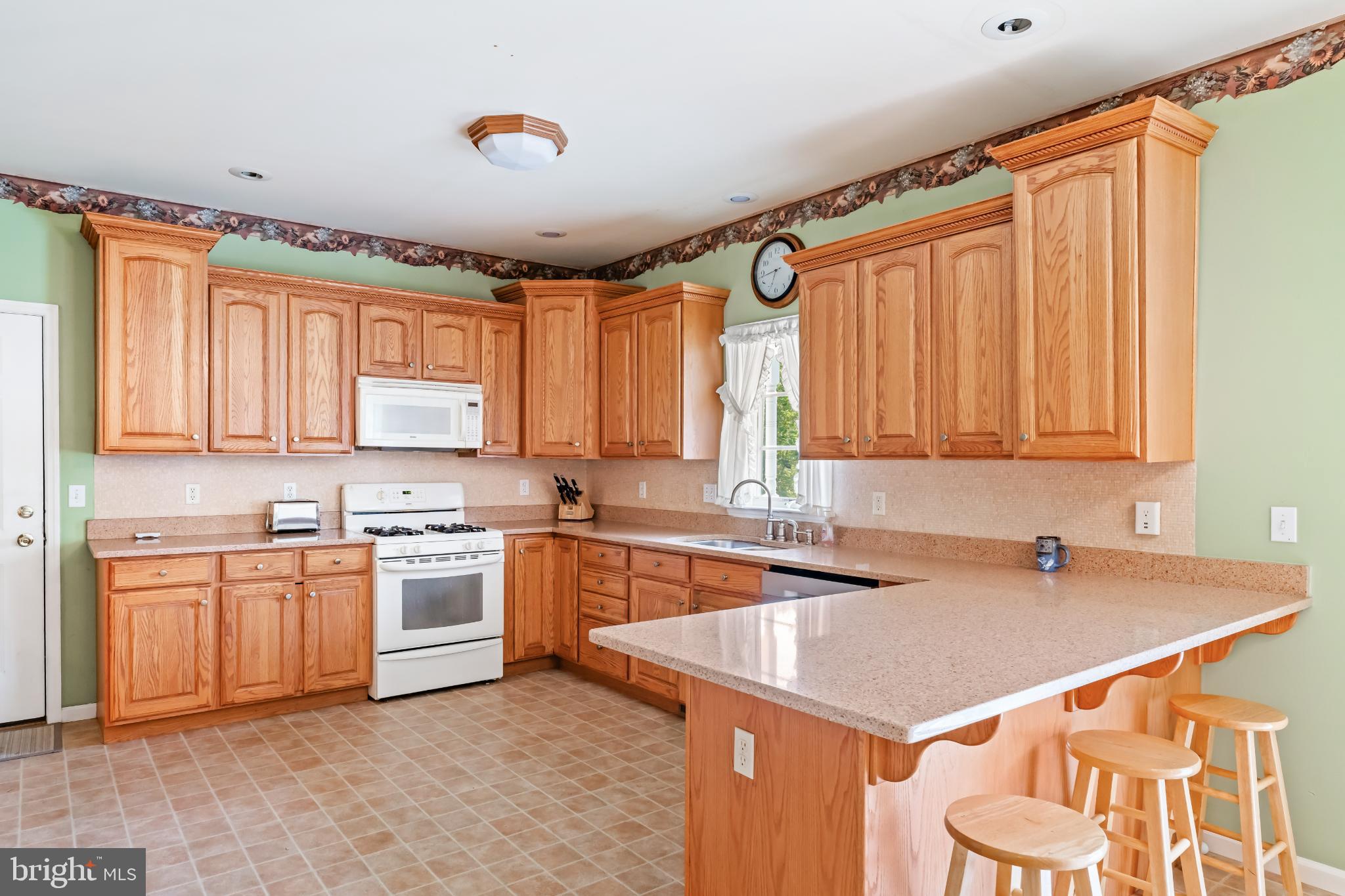 410 MAXINE DRIVE