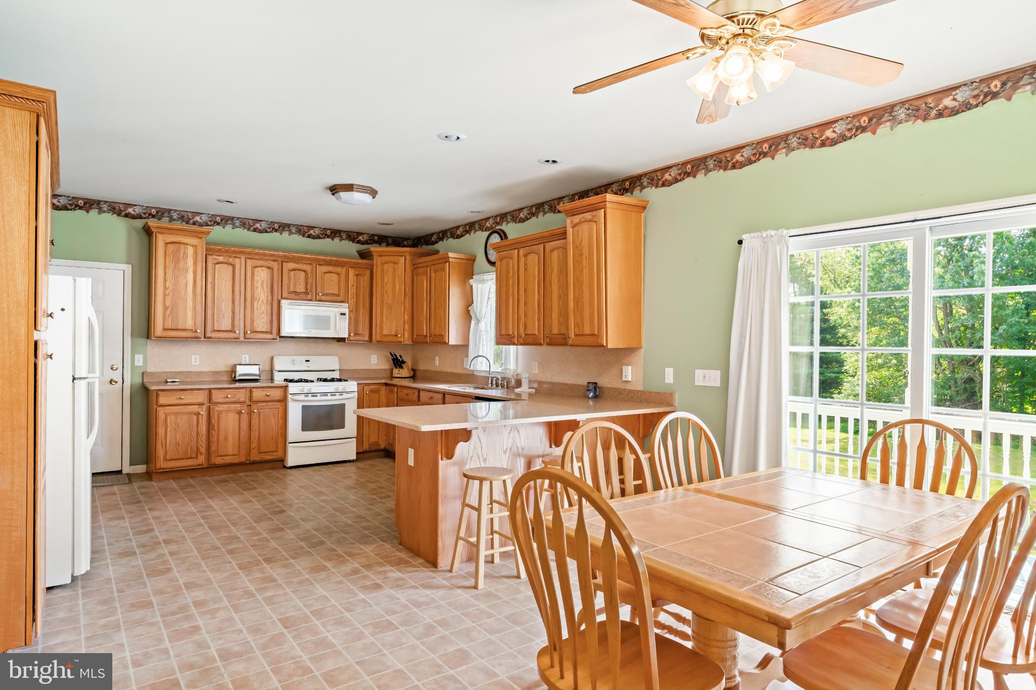 410 MAXINE DRIVE