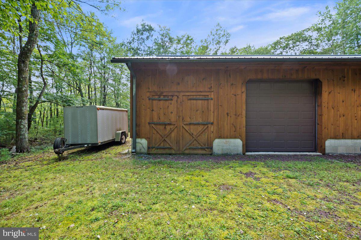 15 LOCUST DRIVE