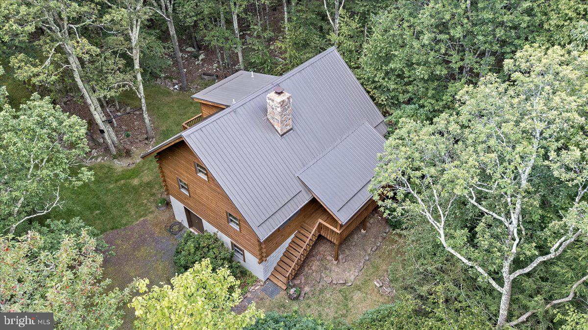 15 LOCUST DRIVE