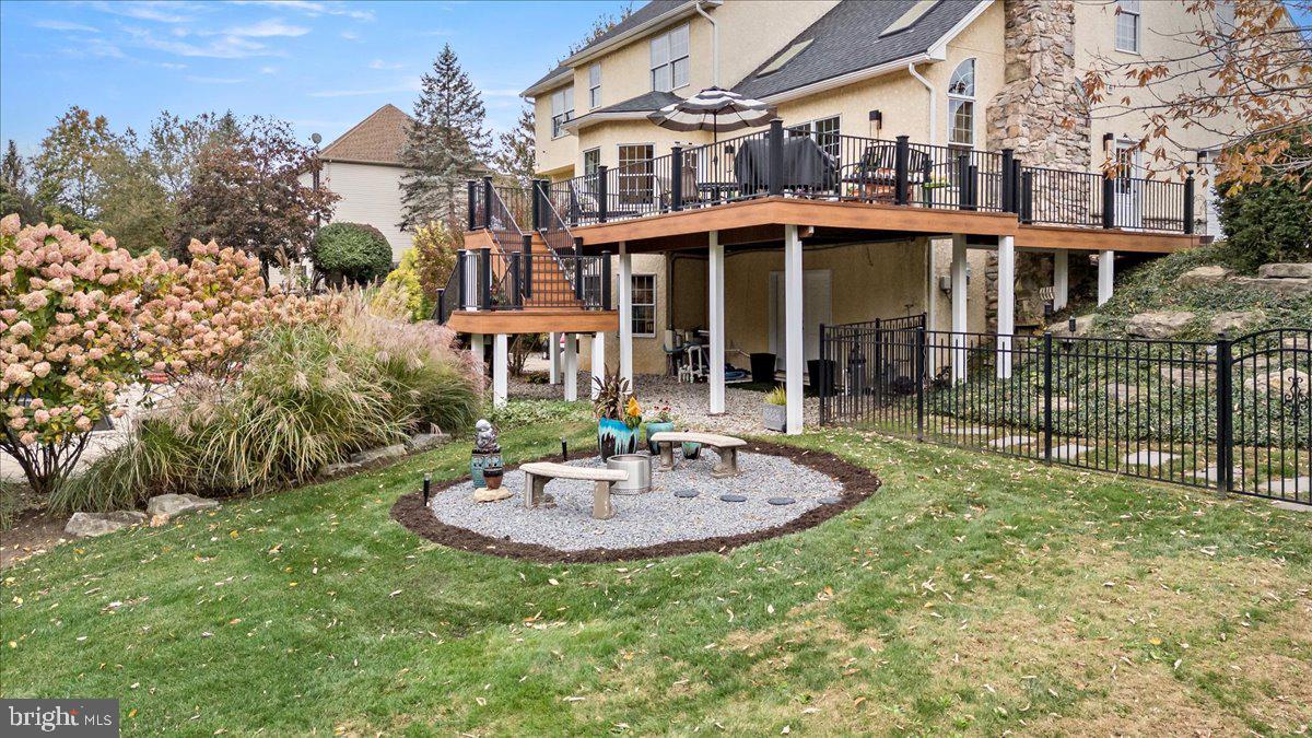 6942 LEHIGH COURT
