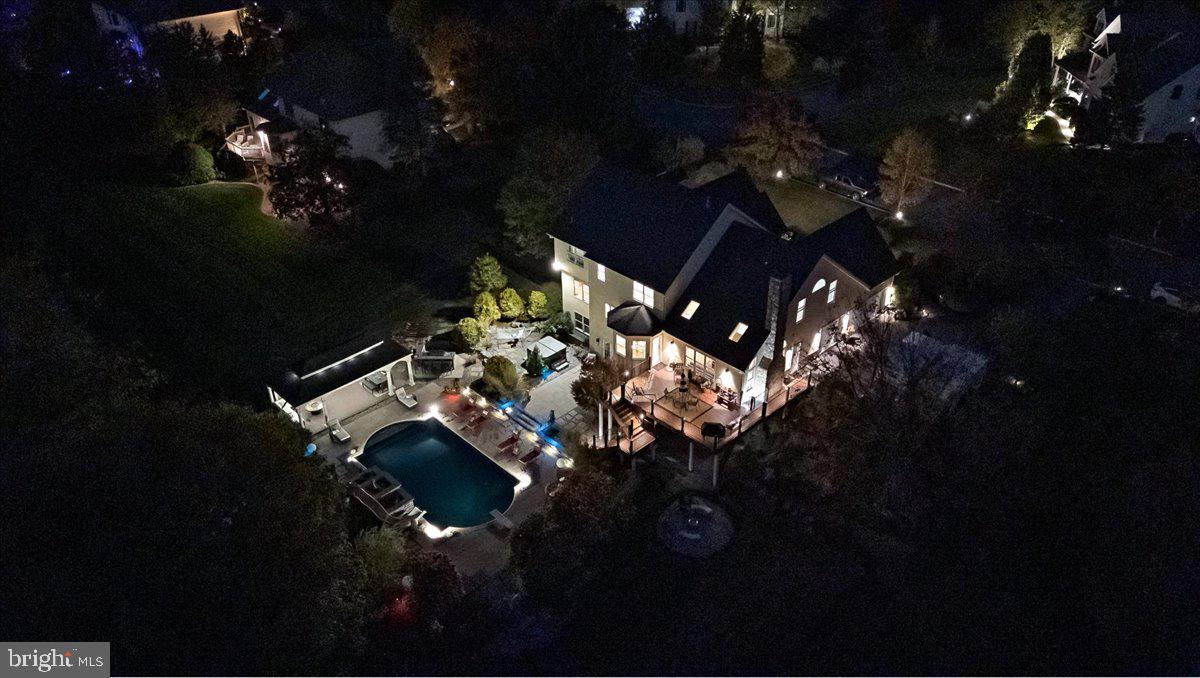 6942 LEHIGH COURT