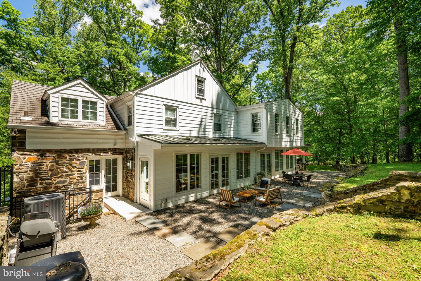 1031 Bryn Mawr Ave