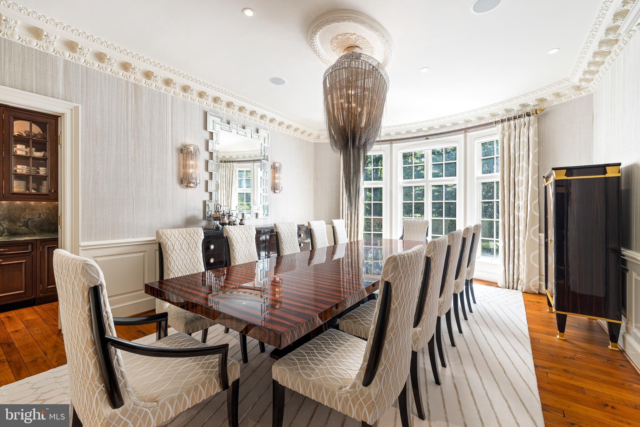 726 JOHN BARRY DRIVE