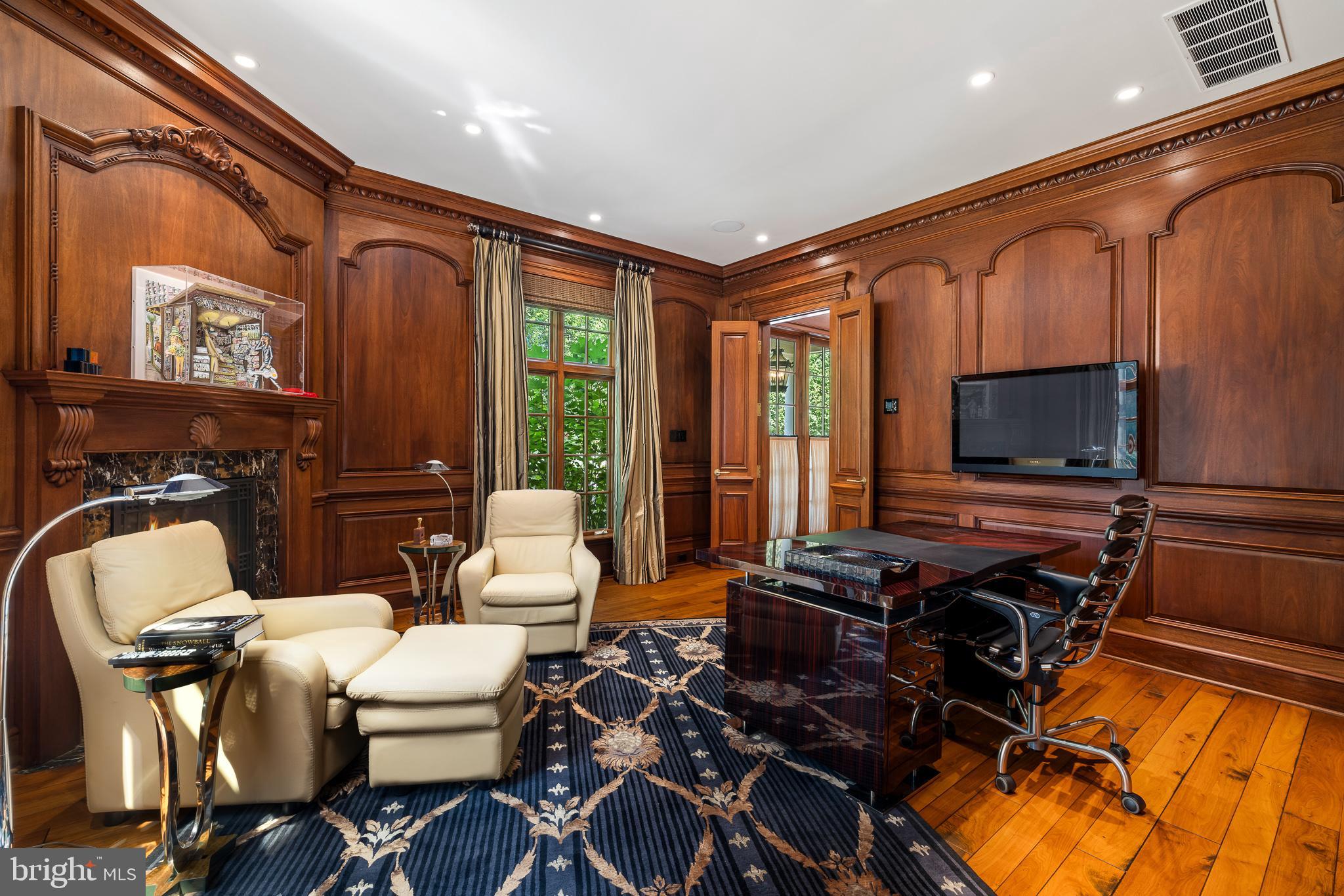 726 JOHN BARRY DRIVE