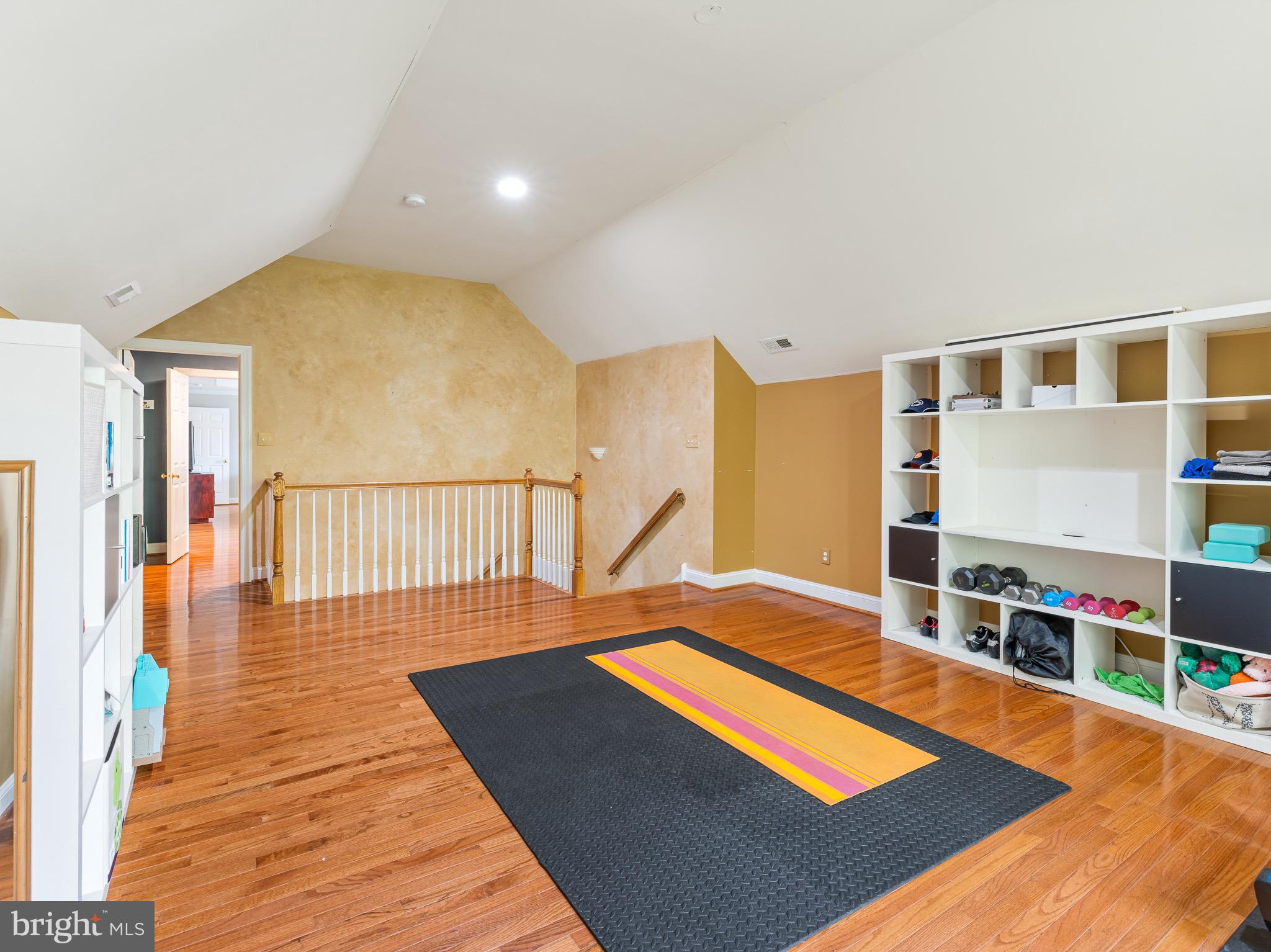 1211 FAIRACRES ROAD