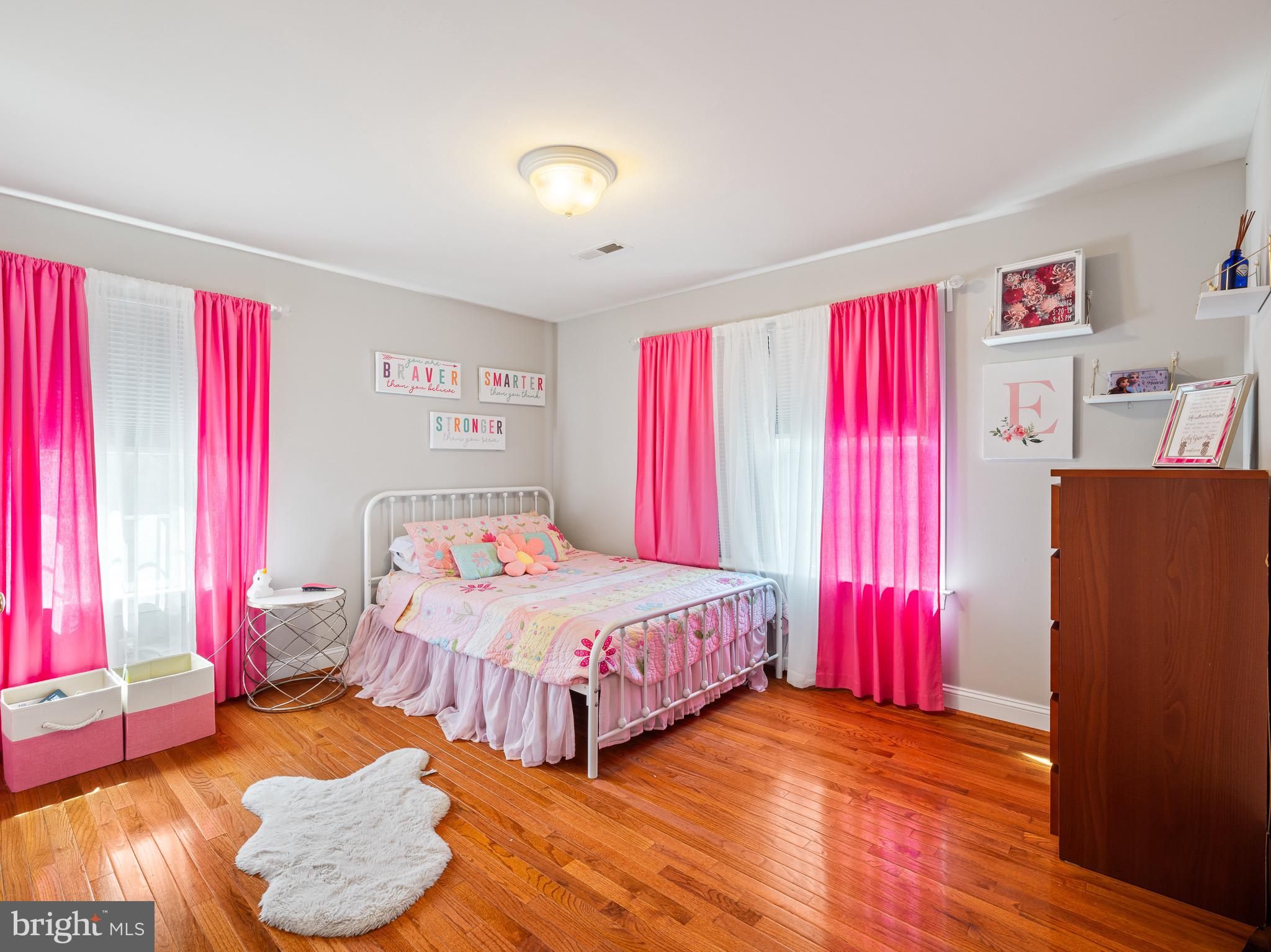 1211 FAIRACRES ROAD