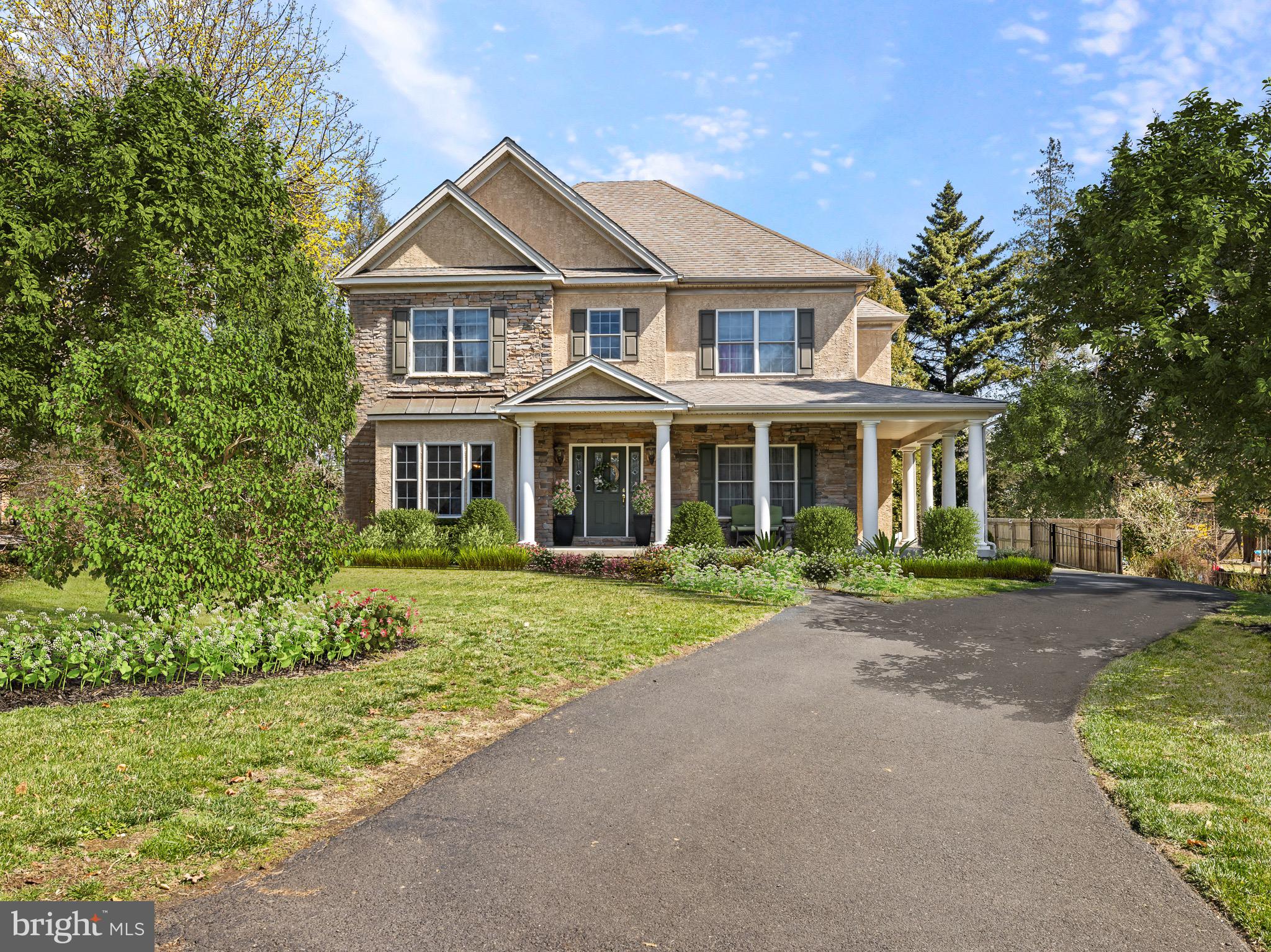 1211 FAIRACRES ROAD