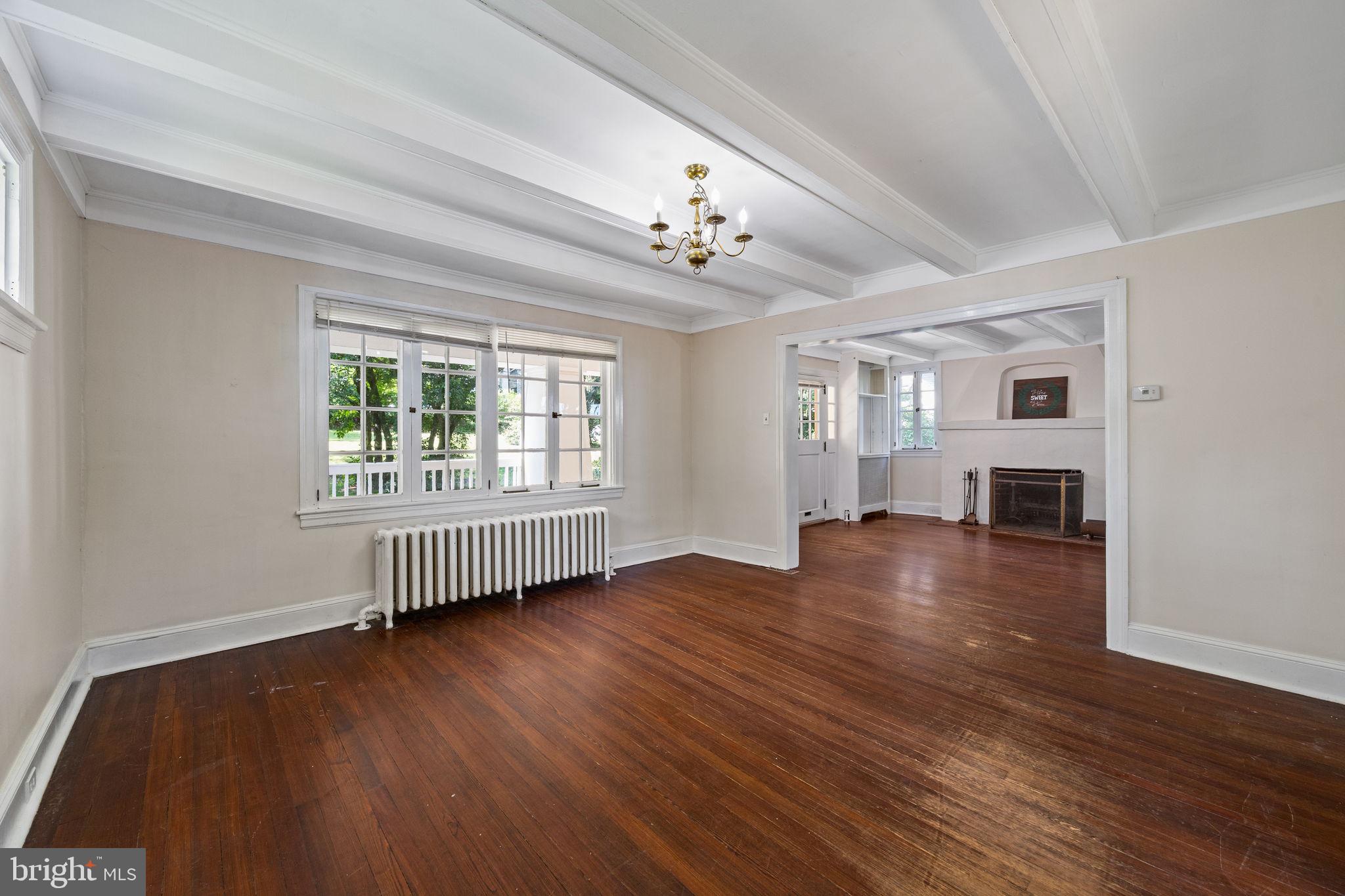 908 EDGE HILL ROAD