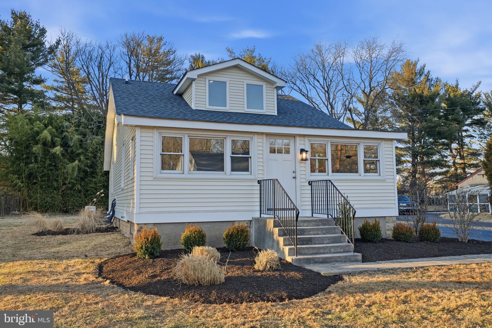 414 HALLOWELL AVENUE