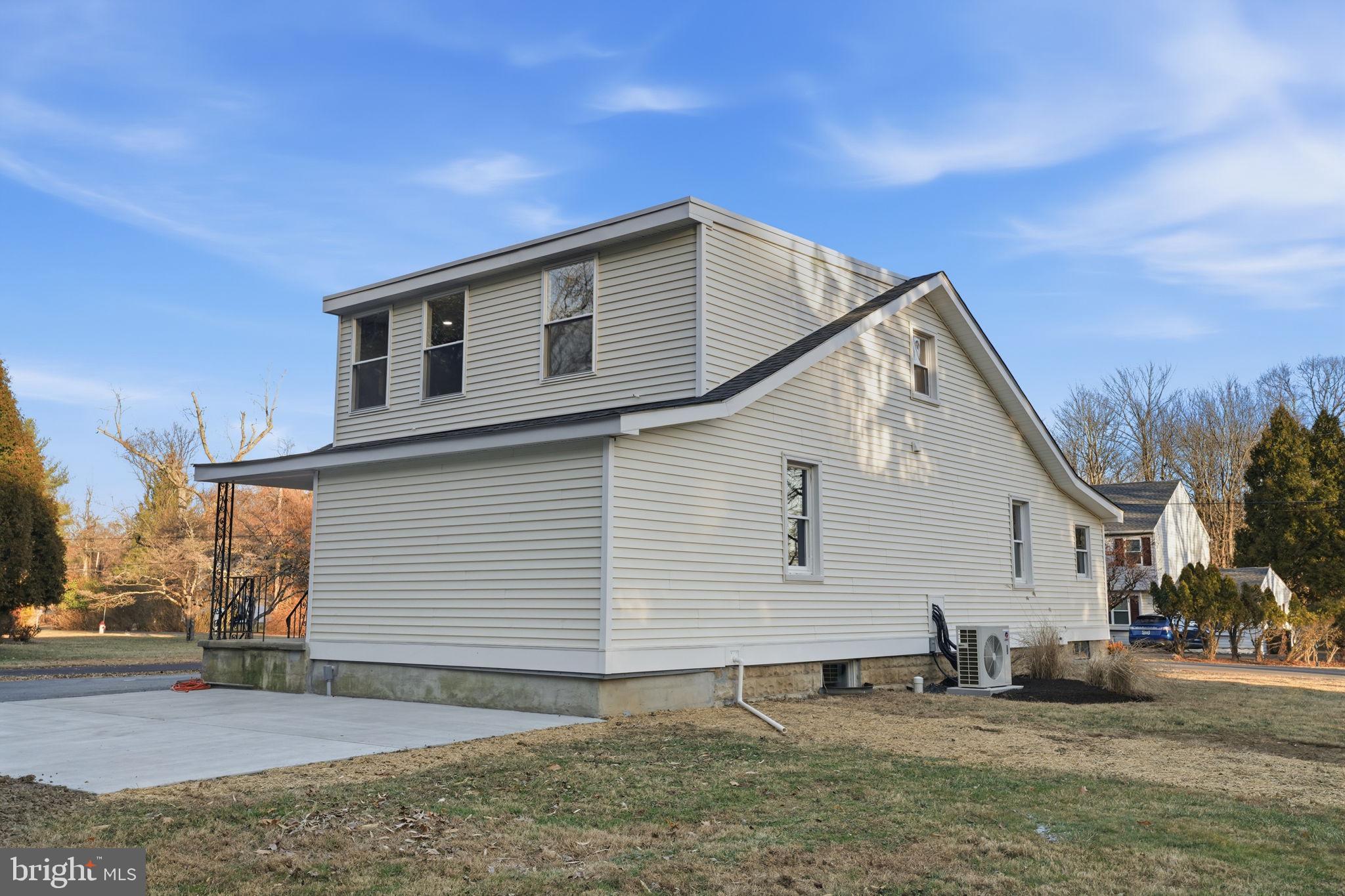 414 HALLOWELL AVENUE