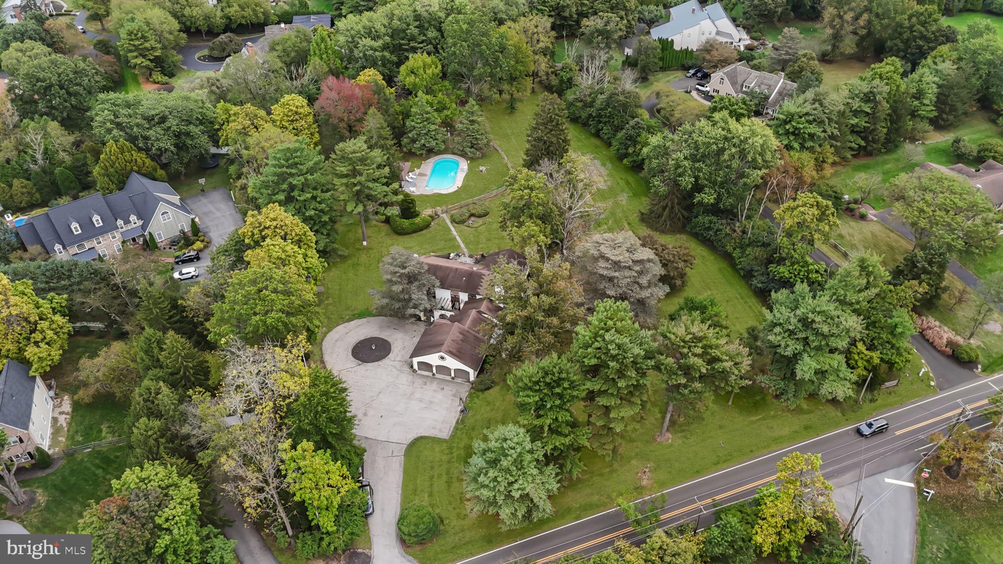 800 PLYMOUTH ROAD