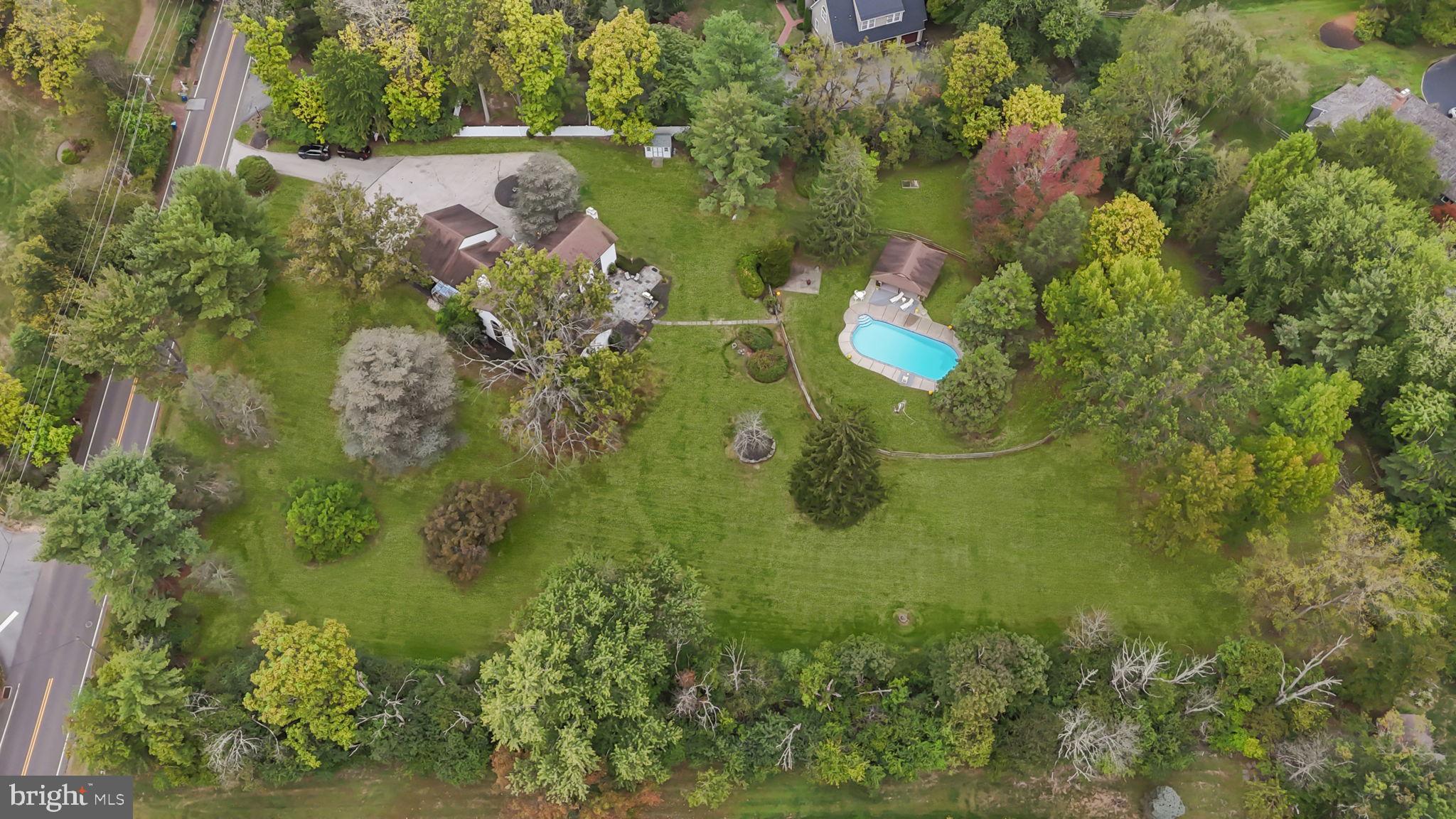 800 PLYMOUTH ROAD